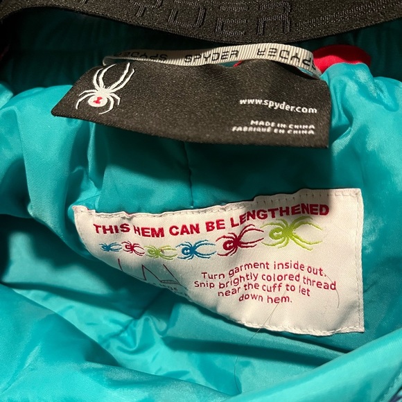 Spyder Pink and Black Jacket for Stylish Comfort - Picture 11 of 12